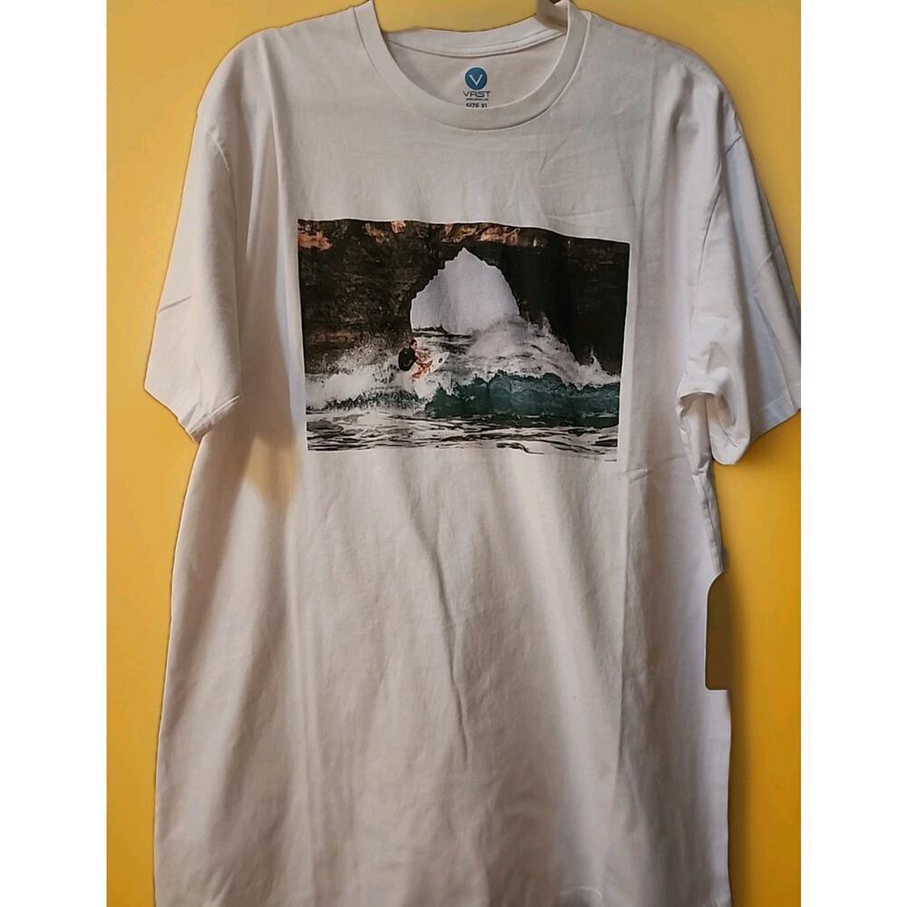 Vast Life Graphic T-Shirt Size XL White Surfing Beach‎ NWT CR10 Excellent New